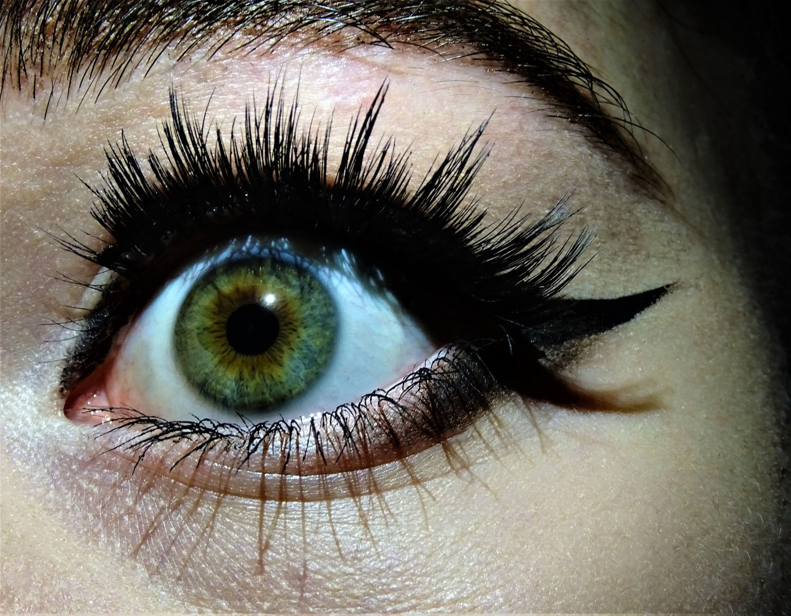 makeup tutorial.jpg